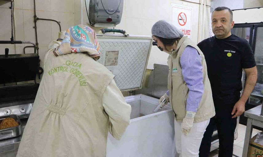 Adana'da bin 104 okulda güvenlik ve gıda denetimleri geniş çapta yapıldı
