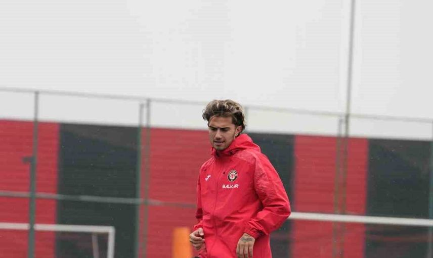 Çorum FK, Burak Yılmaz yönetiminde Çaykur Rizespor sınavına yoğun hazırlanıyor