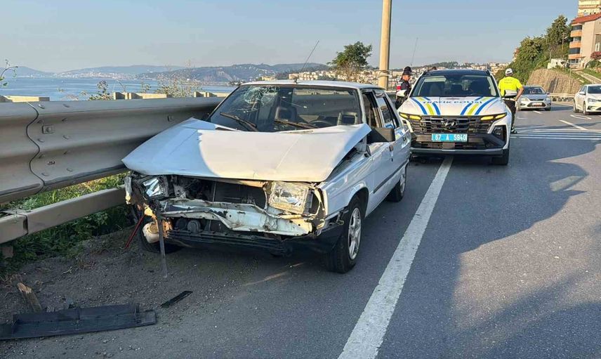 Aniden yola çıkan köpek zincirleme kazaya yol açtı, beş kişi yaralandı