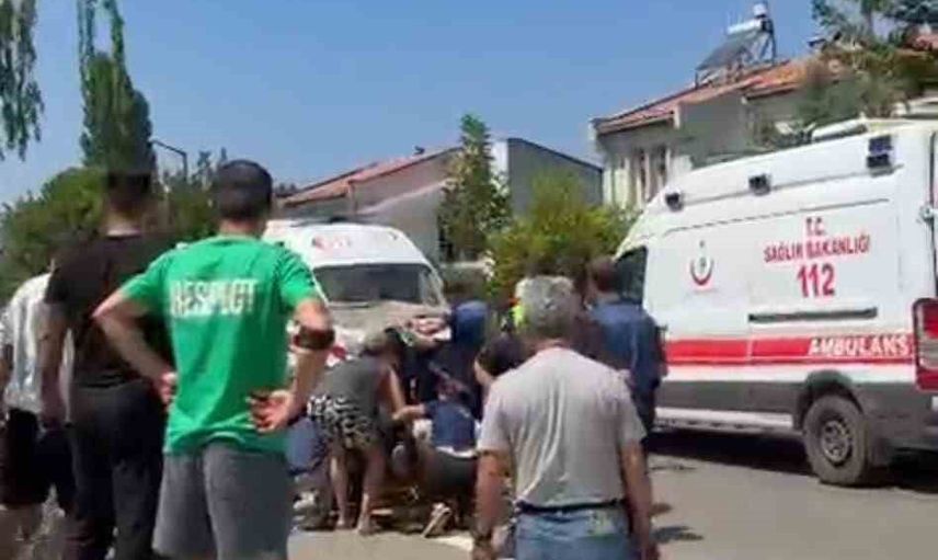 Gökçeada'da manevra yapan motosikletin park halindeki araca çarpması sonucu iki kişi yaşamını yitirdi