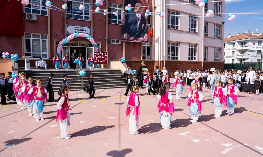 gölbaşı’nda başkan odabaşı öğrencilerle yeni döneme başladı