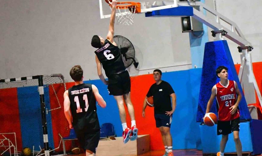 Yunusemre Belediyespor gençlere yatırım yaparak geleceği inşa ediyor