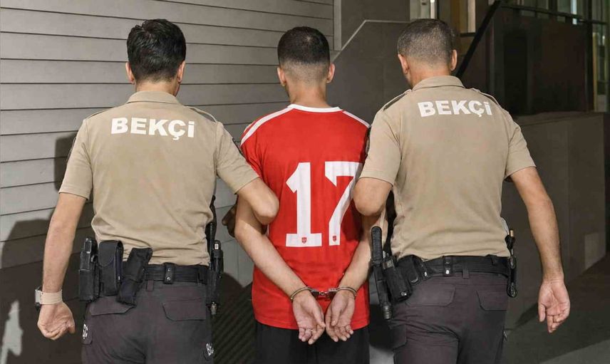 Kırıkkale sokaklarında yakalanan hükümlü 22 yıl 22 gün cezasını çekmek üzere teslim edildi