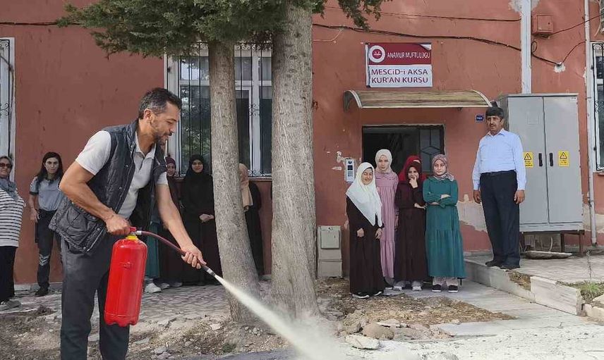 Anamur'da Mescid-i Aksa kız Kur’an kursunda söndürme tatbikatıyla farkındalık