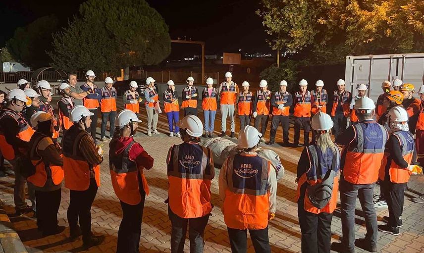 Tekirdağ’da gönüllülere afet sahasında pratik eğitimle müdahale yetkinliği kazandırıldı