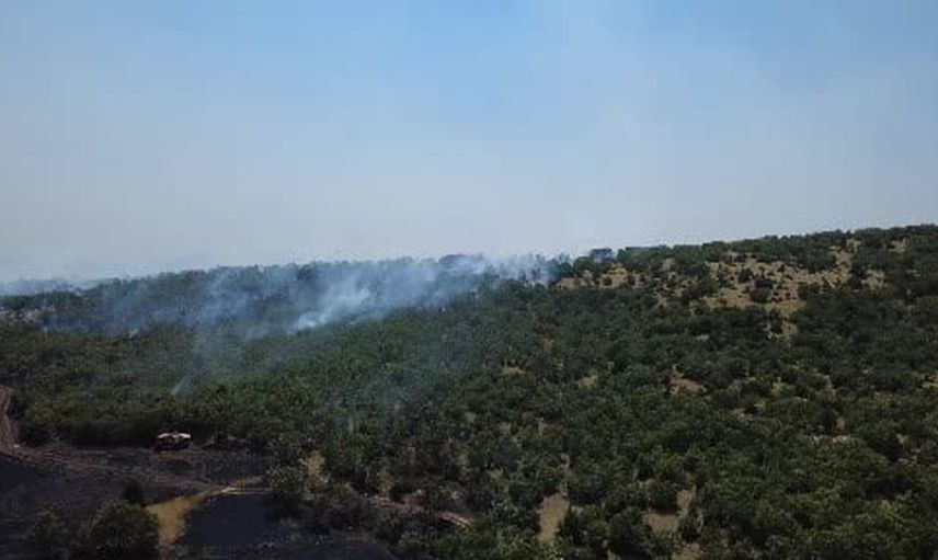 Kütahya'da biçerdöver yangını sonrası ekinleri zarar gören köylülere vali Işın'dan destek sözü