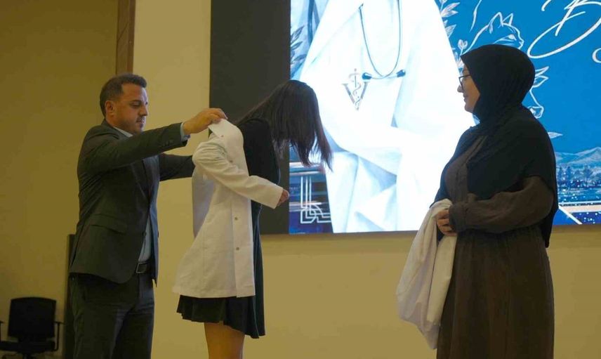 Veteriner adayları Kastamonu'da beyaz önlükle mesleğe ilk adımı attı