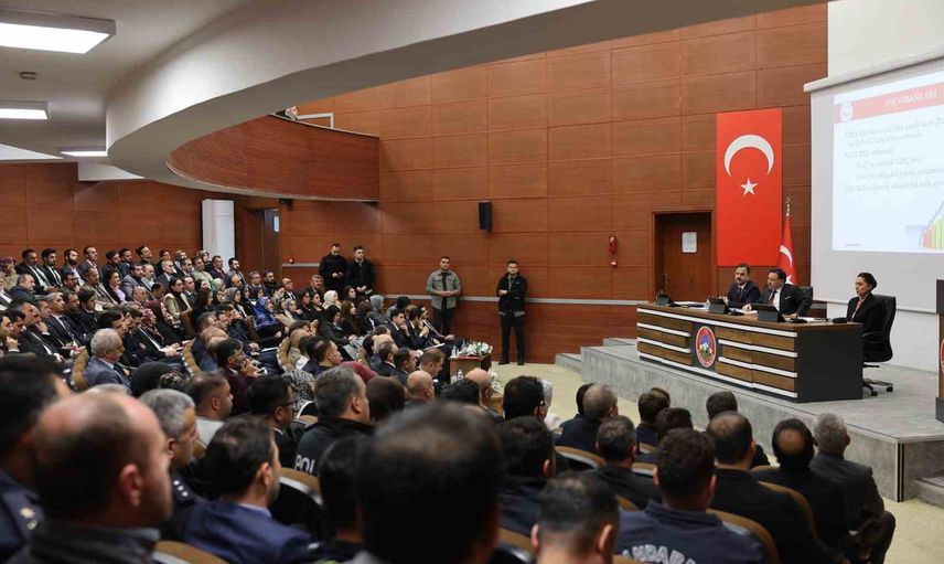 Suça sürüklenen çocuklar için 'Sensiz Olmaz' projesi değerlendirmesi yapıldı