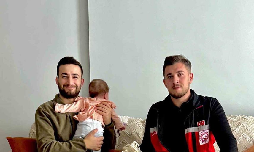 Sason'da yeni anne-babalara bebek bakım çantası desteği