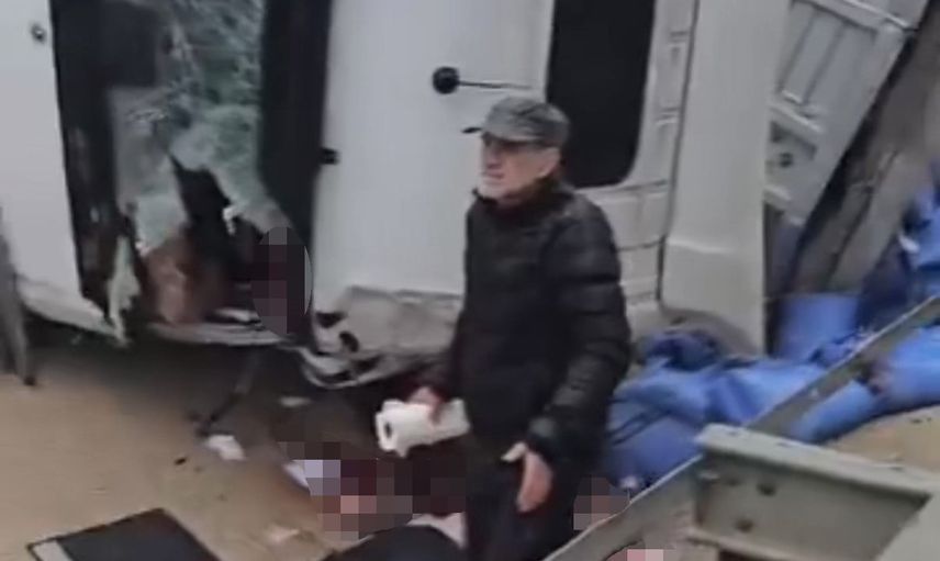 Sivrihisar'da tır kazasında kolu kopan sürücü tedavide