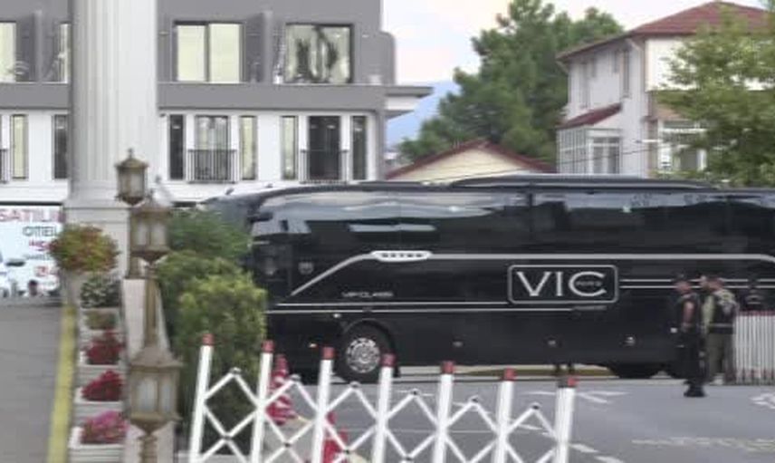 Kocaeli'de taraftar ve güvenlik gölgesinde Fransa milli takımı otele giriş yaptı