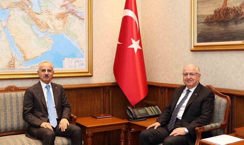 Gündemde savunma ve ulaşım işbirliği: Güler ile Uraloğlu buluştu