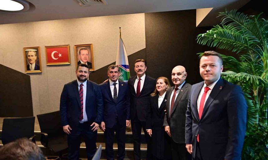 Bahçelievler'de 29 ekim coşkusu gün boyu sürüyor