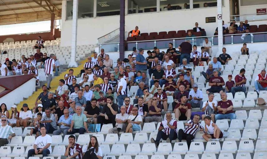 Taraftar olayları nedeniyle Bandırmaspor'a 140 bin lira para cezası