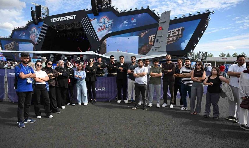 Gençlerin teknoloji yolculuğu: Yeşilyurt Genç Meclisi TEKNOFEST'te