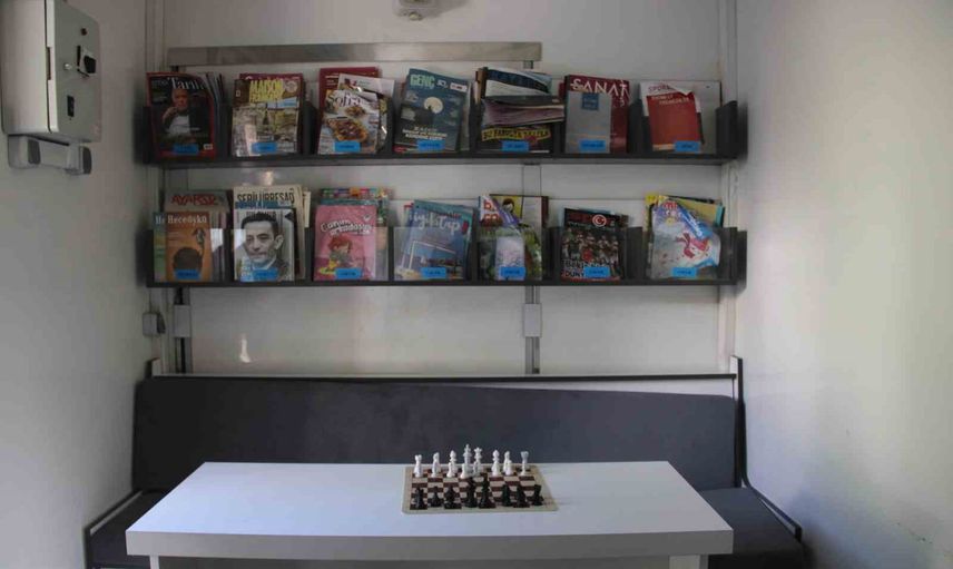 Kütüphane güçlendirilirken Muğla'da okurlar gezici araçta buluşuyor