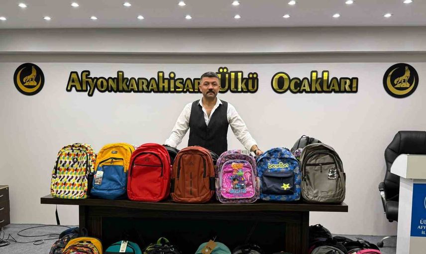 Afyonkarahisar Ülkü Ocakları 104 öğrenciye eğitim desteği sağladı