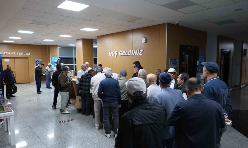 Pursaklar’da 50 yaş üstü erkekler için kültür gezilerinin ilk kafilesi yola çıktı