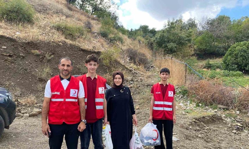 Sason Anadolu Lisesi öğrencilerinin komşuluk eli: gıda ve eğitim desteği