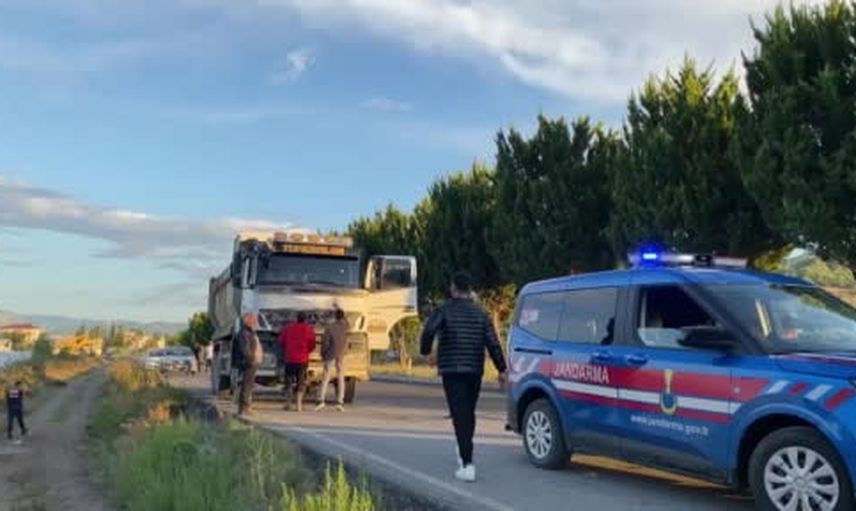 Gazipaşa'da karayolunda silahlı saldırı: kamyon sürücüsü yaralandı