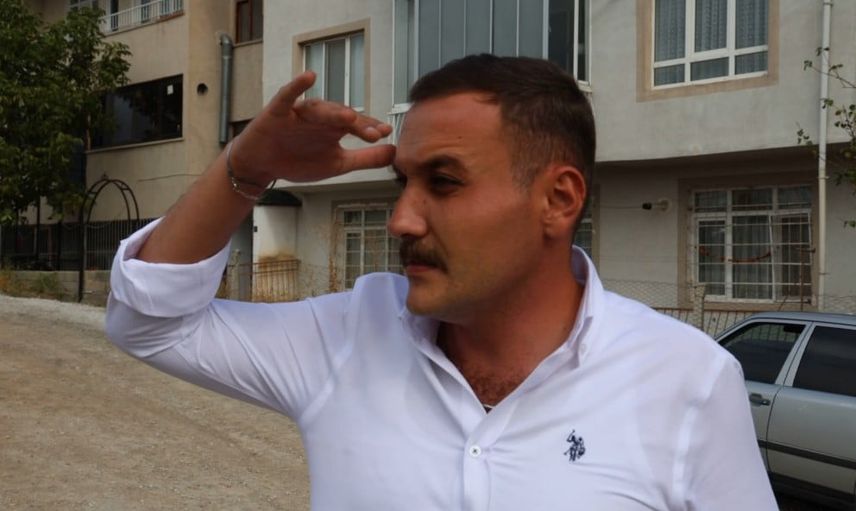 Dünyaya değil ahirete yatırım yaptı: dedesinin arazisini mezarlığa dönüştürecek
