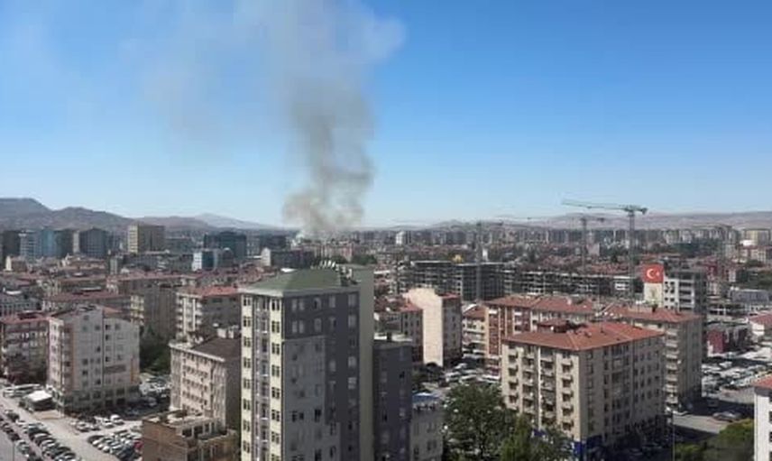 Boş arazide çıkan ot yangını Kayseri'de 6 dönümlük alanı kül bıraktı