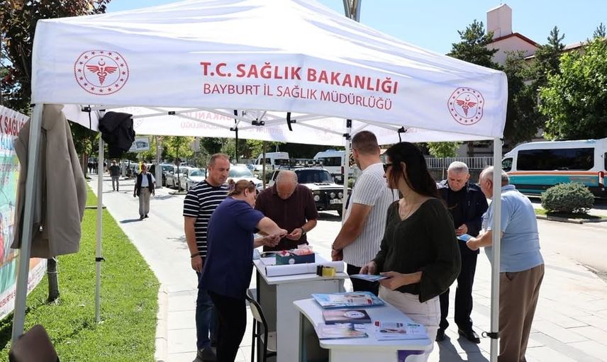 Bayburt’ta sağlık haftasında kanserde erken teşhise odaklanan saha çalışması