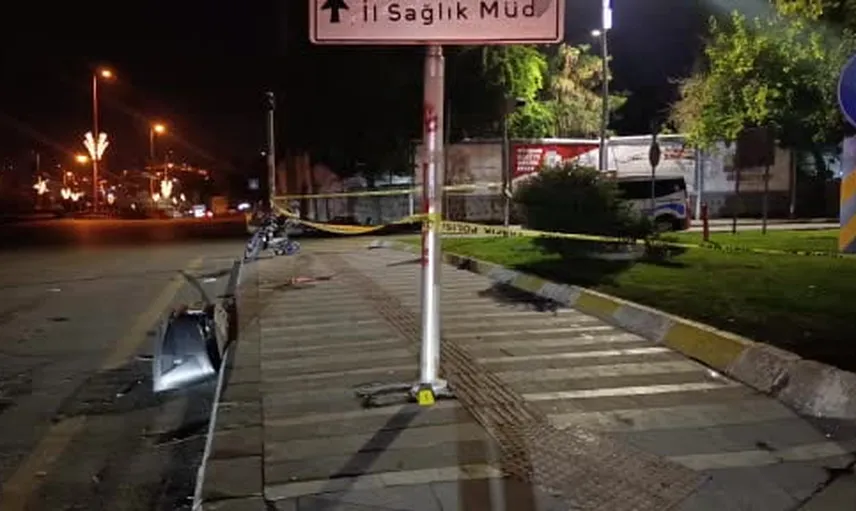 Geceyarısı İpekyolu'nda kaza: motosiklet sürücüsü yaşamını yitirdi