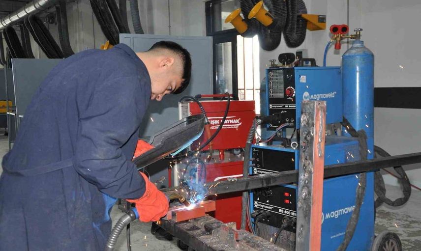 OSB koleji'nden 5 mezun ASELSAN'da teknisyen olarak göreve başlayacak