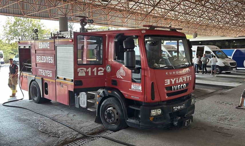 Otogarda tiner alevleri: iki işçi yaralandı