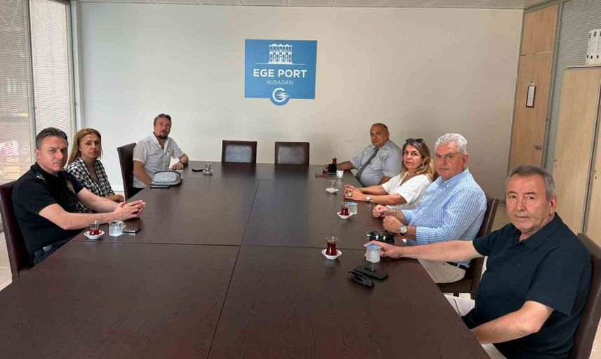 Sezon ortasında tek indi-bindi düzenlemesi kuşadası'nda tartışma yarattı