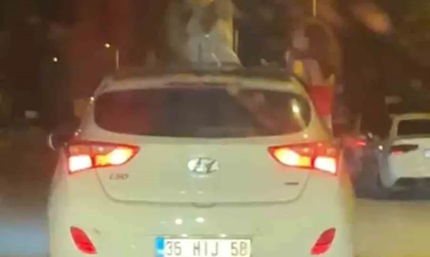 Karabük'te trafikte dengelerini hiçe sayan gösteri