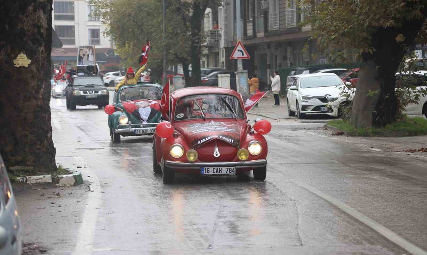 Gürsu’da nostalji ve renklerin korteji coşkusu