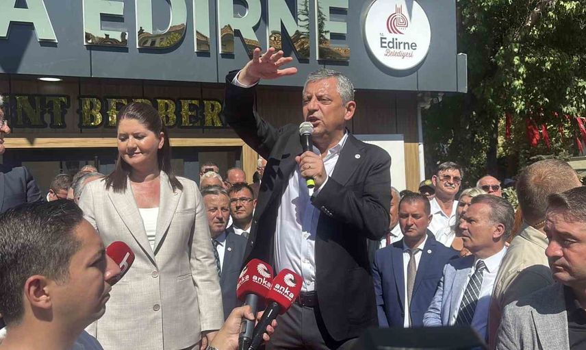 Edirne konuşmasında Özgür Özel CHP ve İYİ Parti isimlerini karıştırdı