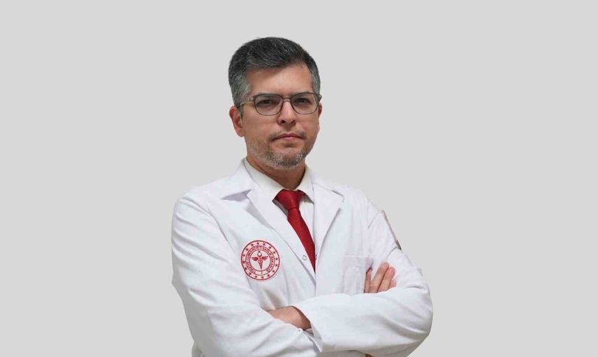 Bilecik Eğitim ve Araştırma Hastanesine göz hekimliği takviyesi: Doç. Dr. Mehmet Cem Sabaner göreve başladı