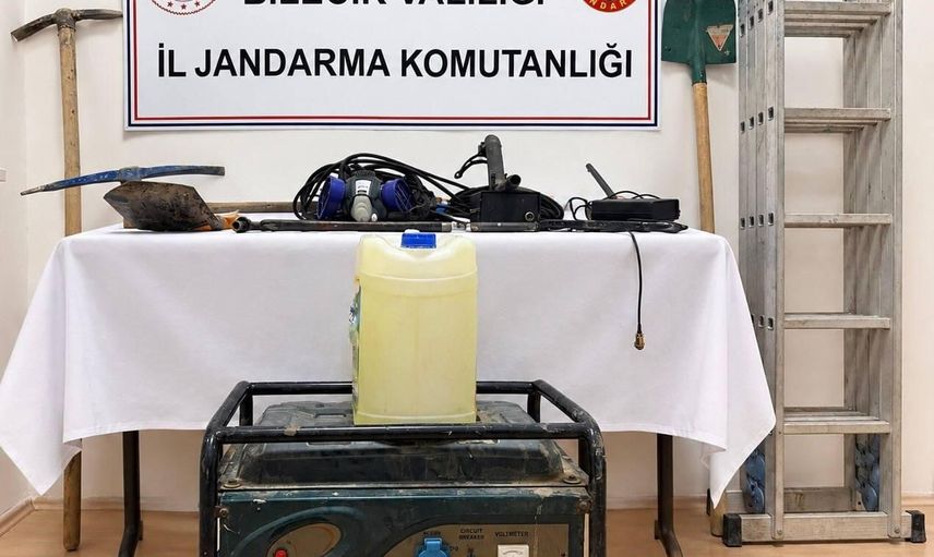 Define ararken suçüstü yakalandılar: Osmaneli Kazancı Köyü'nde iki kişi gözaltında