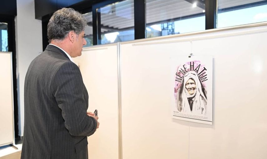 Kartepe'de cumhuriyetin öncü kadınları sanatla anıldı