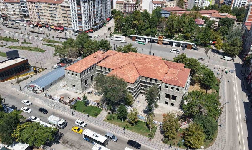 Tarihi öğretmenevi, Atatürk'ün konakladığı oda ile eğitim mirasını bir araya getiriyor