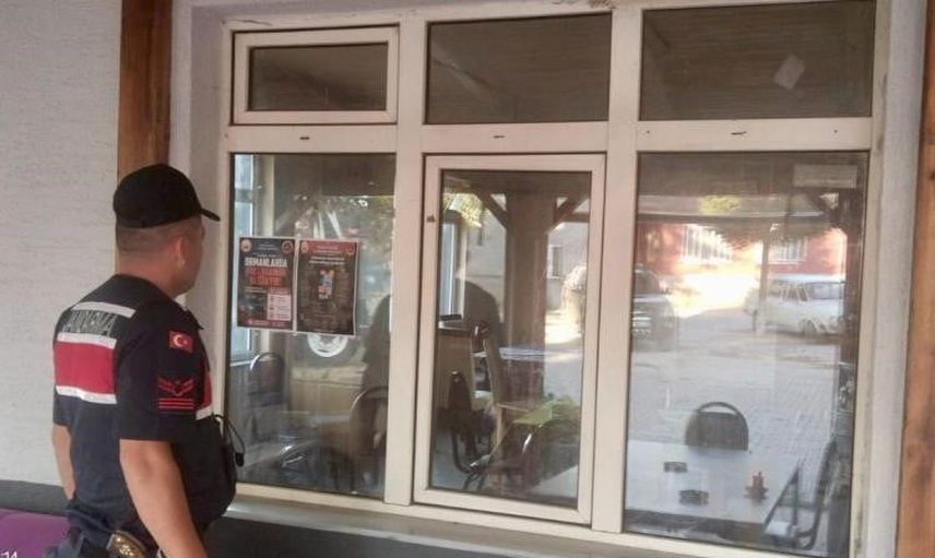 Jandarma Bozüyük'te sünnet düğününde vatandaşlarla buluştu