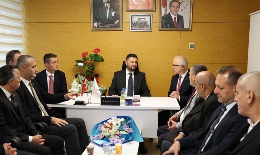 Muhtarlarla el ele: Kağıthane'nin hizmet rotası belirlendi
