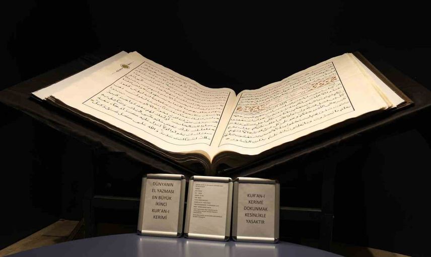 Kırşehir'de ahilik haftasında kutsal emanetler ziyaretçi yoğunluğuyla buluştu