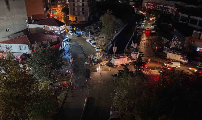 Ayazağa'da selin ardından yürütülen yıkım çalışmaları dronla kaydedildi