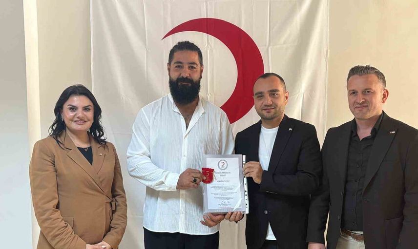 Tunceli'de kan bağışçılarına vefa madalyası