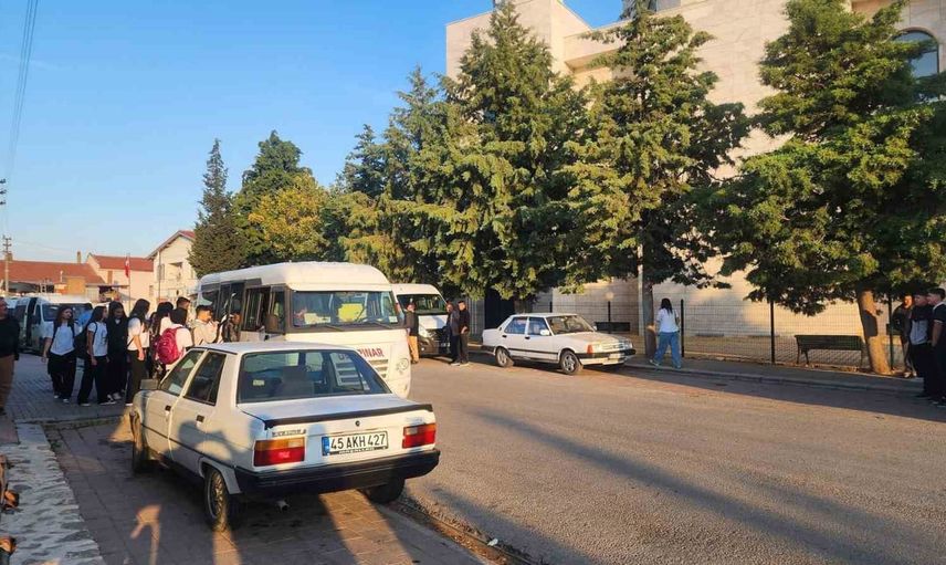 Eğitime kapı aralayan temenni: Dombaycı'dan yeni öğretim yılı mesajı