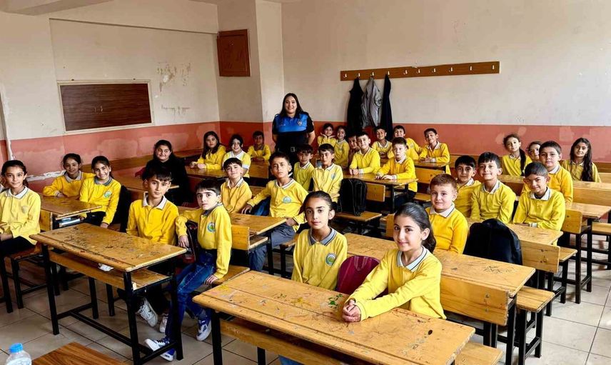 Ağrı'da gençlere güvenli gelecek: üniversite ve okullarda dijital farkındalık seferberliği