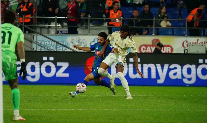 Asensio'nun golüyle Fenerbahçe, Rize'de devreyi 1-0 önde tamamladı