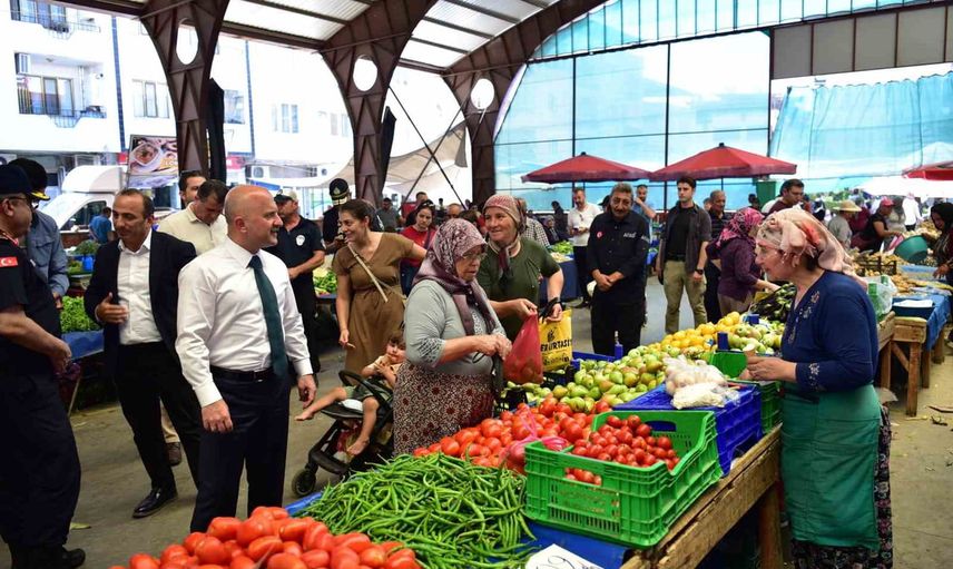 Çine pazarında esnafın talepleri dinlendi: vali Varol'dan destek mesajı