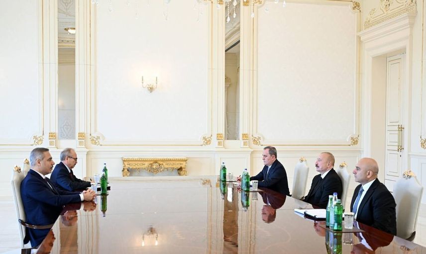Bakü'de kardeşlik ve strateji: Hakan Fidan, İlham Aliyev ile görüştü
