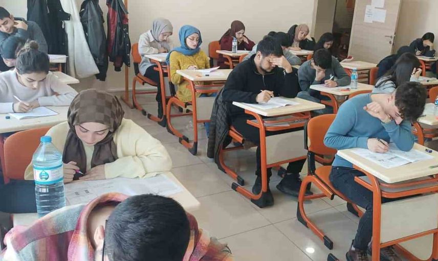 Destek kursunda aldığı eğitimle tıp fakültesine yerleşti