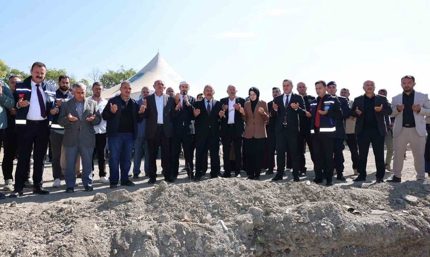 Akyurt'ta Elecik mahalle konağının temeli atıldı